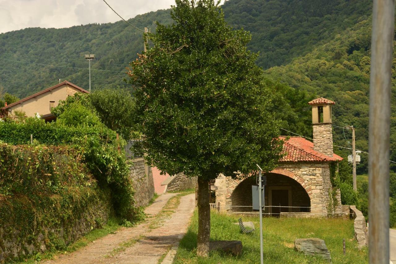 Villa Cascina Del Sole Asso Exterior foto